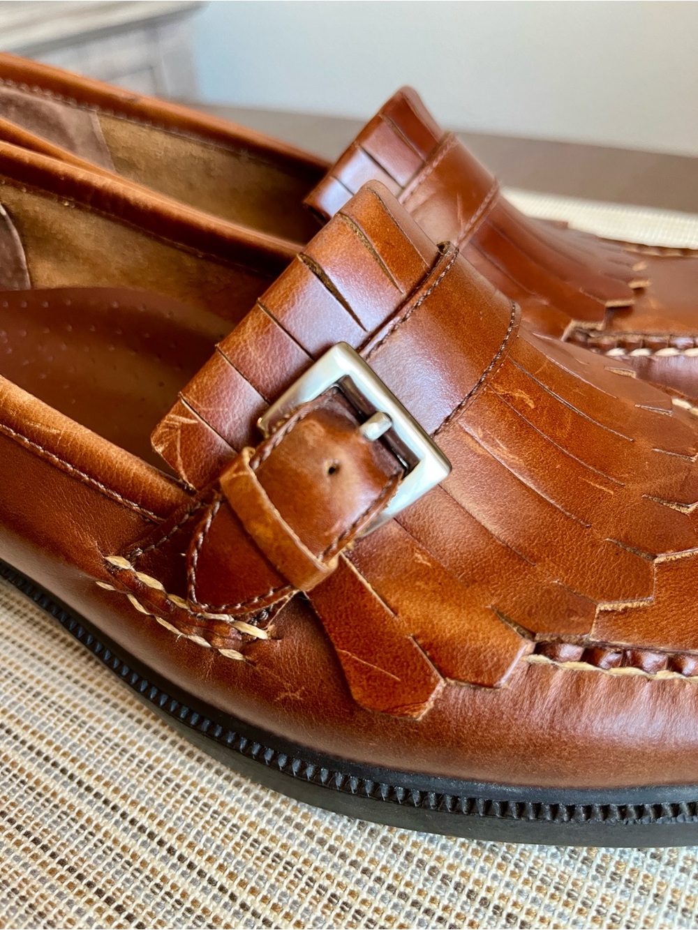 Women’s Eastland Rosalie Brown Leather Kiltie Fringe Loafers Size 9 Wide - Picture 3 of 11
